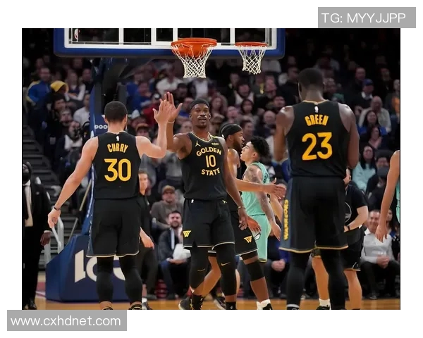 2换1！再见浓眉！独行侠老鹰史诗级交易，NBA最强五巨头豪阵诞生